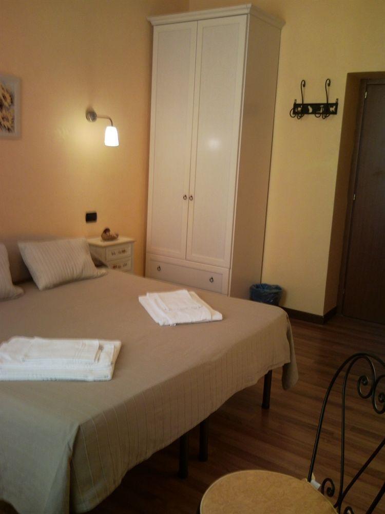 Blue Suite Vatican Guesthouse Rom Exteriör bild