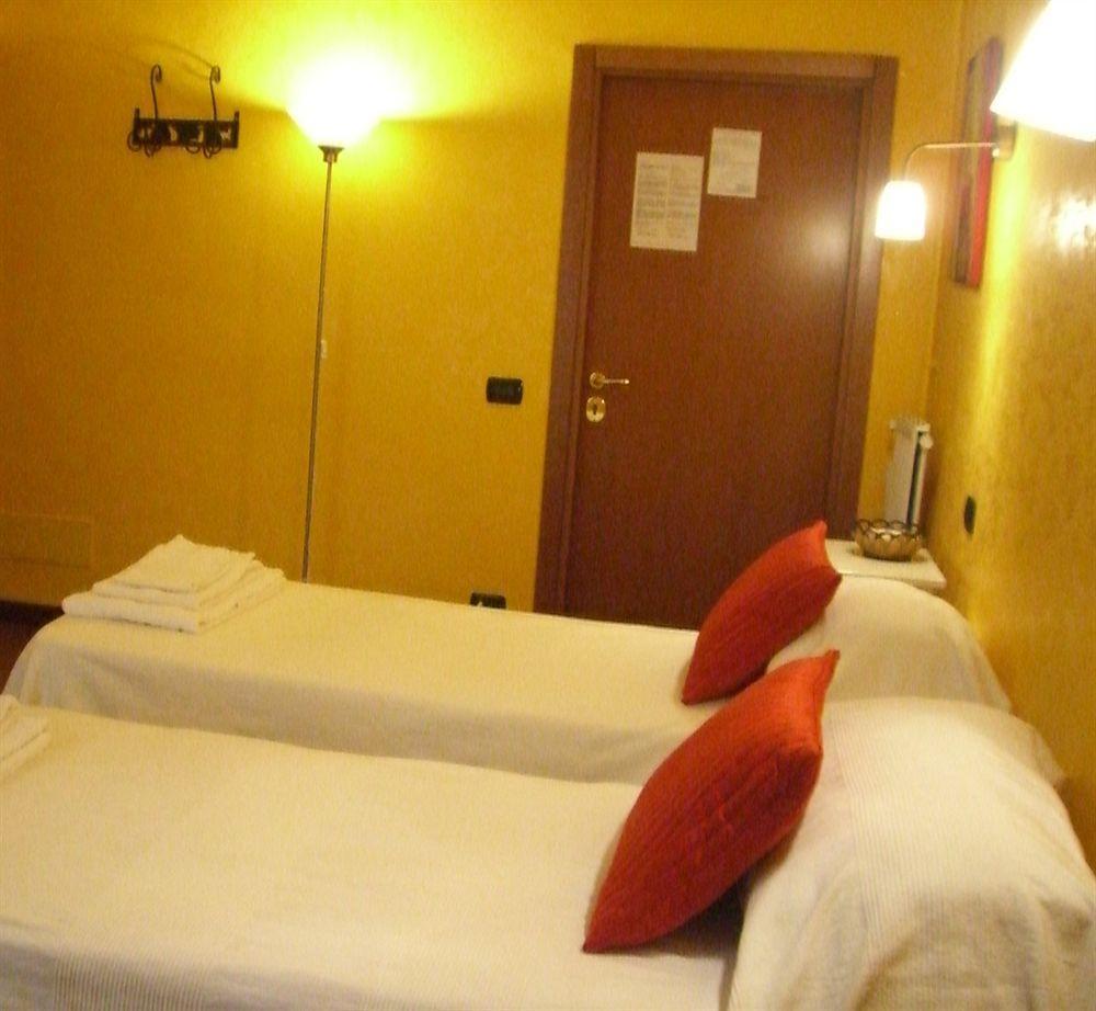 Blue Suite Vatican Guesthouse Rom Exteriör bild